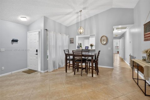 Casa en venta en Plantation, Florida, 3 dormitorios, 149.39 m2 № 2011167 - foto 7