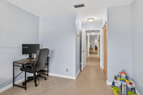 Casa en venta en Plantation, Florida, 3 dormitorios, 149.39 m2 № 2011167 - foto 27