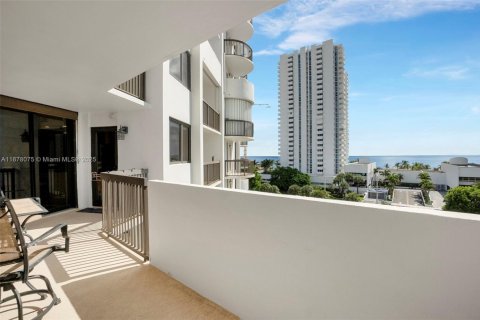 Condominio en venta en Pompano Beach, Florida, 2 dormitorios, 142.14 m2 № 2034354 - foto 29