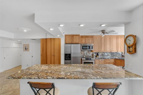 Condominio en venta en Pompano Beach, Florida, 2 dormitorios, 142.14 m2 № 2034354 - foto 7