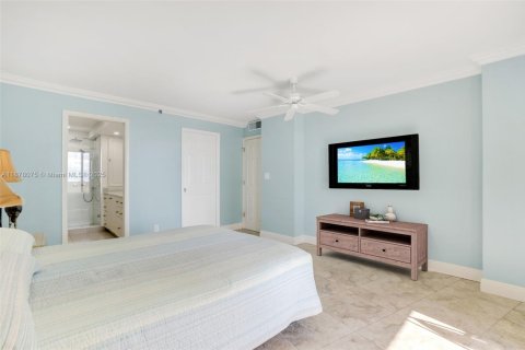 Condominio en venta en Pompano Beach, Florida, 2 dormitorios, 142.14 m2 № 2034354 - foto 19