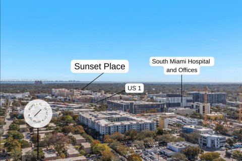 Купить кондоминиум в Саут-Майами, Флорида 3 спальни, 90.12м2, № 2028966 - фото 2