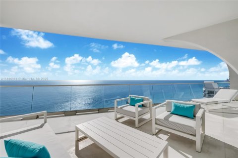 Condominio en venta en Sunny Isles Beach, Florida, 3 dormitorios, 270.62 m2 № 1820202 - foto 3