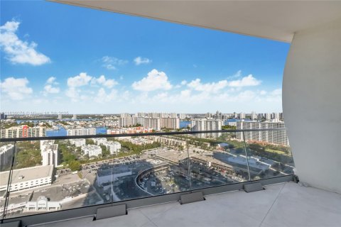 Condominio en venta en Sunny Isles Beach, Florida, 3 dormitorios, 270.62 m2 № 1820202 - foto 13