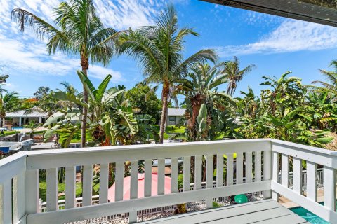 House in Jupiter, Florida 3 bedrooms, 260.87 sq.m. № 2190173 - photo 10