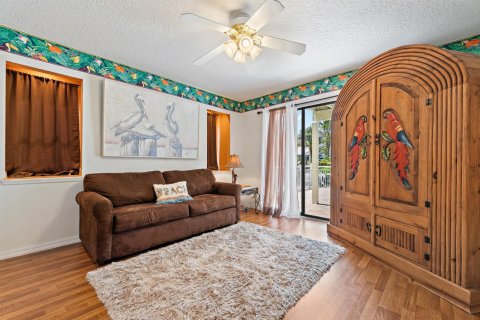 House in Jupiter, Florida 3 bedrooms, 260.87 sq.m. № 2190173 - photo 7