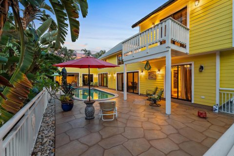 House in Jupiter, Florida 3 bedrooms, 260.87 sq.m. № 2190173 - photo 24