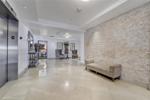 Condo in Key Biscayne, Florida, 2 bedrooms  № 1864070 - photo 15