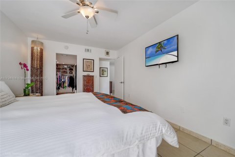 Condo in Key Biscayne, Florida, 2 bedrooms  № 1864070 - photo 8