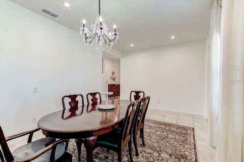 Casa en venta en Sanford, Florida, 5 dormitorios, 279.64 m2 № 1792657 - foto 14