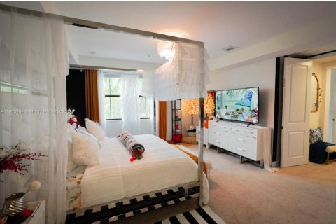Townhouse in Sunrise, Florida 4 bedrooms, 273.32 sq.m. № 2076902 - photo 24
