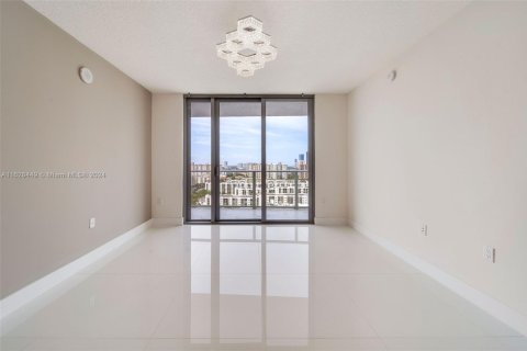 Copropriété à vendre à Sunny Isles Beach, Floride: 2 chambres, 141.58 m2 № 1811603 - photo 18
