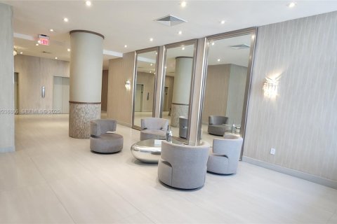Copropriété à louer à Miami Beach, Floride: 1 chambre, 91.04 m2 № 2086008 - photo 8