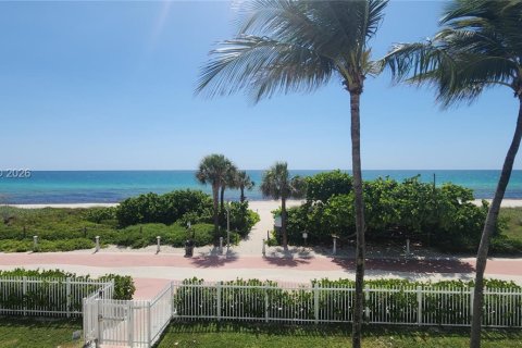 Copropriété à louer à Miami Beach, Floride: 1 chambre, 91.04 m2 № 2086008 - photo 26