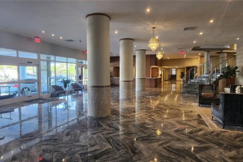 Copropriété à louer à Miami Beach, Floride: 1 chambre, 91.04 m2 № 2086008 - photo 5