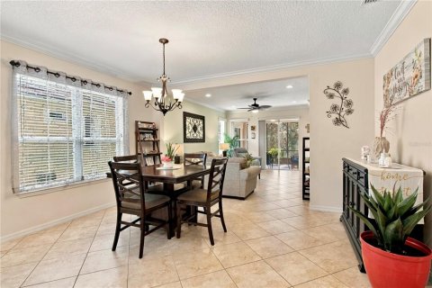 Villa ou maison à vendre à Poinciana, Floride: 2 chambres, 158.21 m2 № 2427333 - photo 10