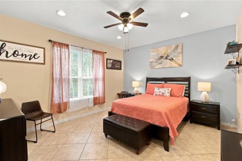 Villa ou maison à vendre à Poinciana, Floride: 2 chambres, 158.21 m2 № 2427333 - photo 18