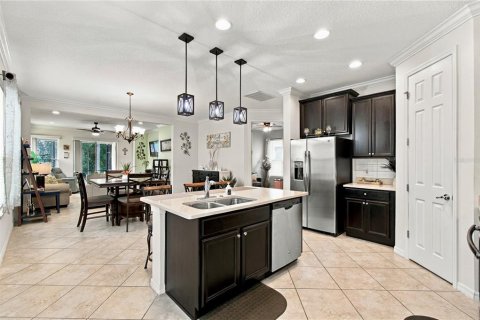 Villa ou maison à vendre à Poinciana, Floride: 2 chambres, 158.21 m2 № 2427333 - photo 4