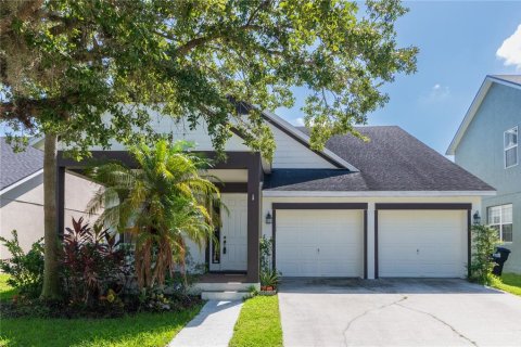 Villa ou maison à vendre à Orlando, Floride: 3 chambres, 176.61 m2 № 1915298 - photo 2