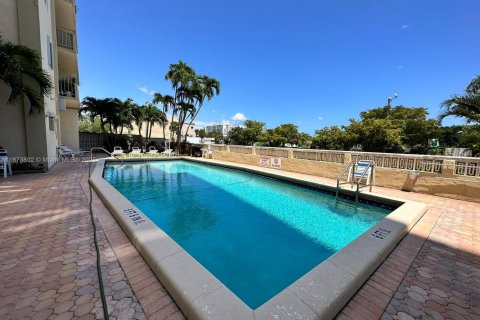 Copropriété à louer à Fort Lauderdale, Floride: 2 chambres, 78.97 m2 № 1898358 - photo 23