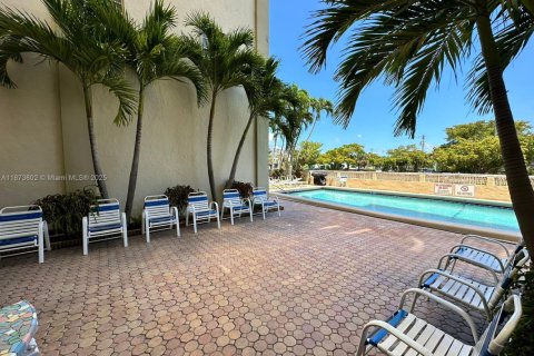 Copropriété à louer à Fort Lauderdale, Floride: 2 chambres, 78.97 m2 № 1898358 - photo 12