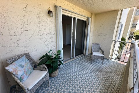 Copropriété à louer à Fort Lauderdale, Floride: 2 chambres, 78.97 m2 № 1898358 - photo 14