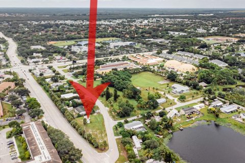 Propiedad comercial en venta en West Palm Beach, Florida, 51.28 m2 № 2389713 - foto 3