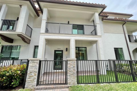 Condominio en alquiler en Doral, Florida, 3 dormitorios, 149.02 m2 № 1921681 - foto 26