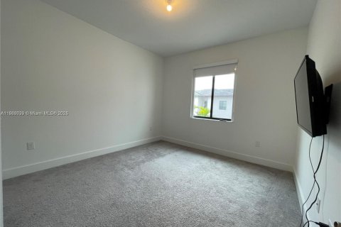 Copropriété à louer à Doral, Floride: 3 chambres, 149.02 m2 № 1921681 - photo 9