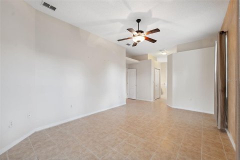 Casa en venta en Spring Hill, Florida, 4 dormitorios, 238.29 m2 № 1743759 - foto 2