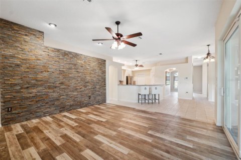 Casa en venta en Spring Hill, Florida, 4 dormitorios, 238.29 m2 № 1743759 - foto 29