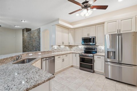 Casa en venta en Spring Hill, Florida, 4 dormitorios, 238.29 m2 № 1743759 - foto 22
