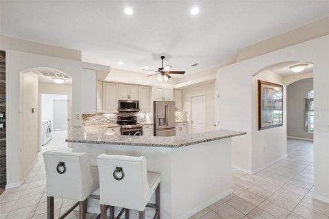 Casa en venta en Spring Hill, Florida, 4 dormitorios, 238.29 m2 № 1743759 - foto 19