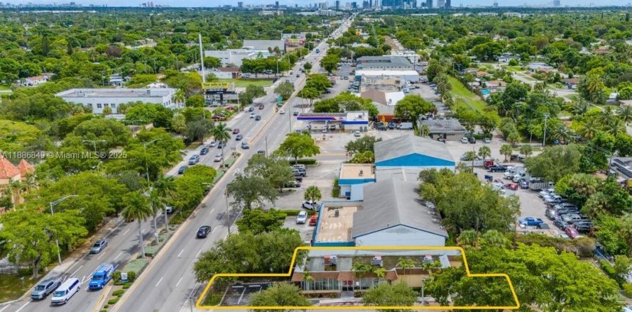 Immobilier commercial à Plantation, Floride № 1933527