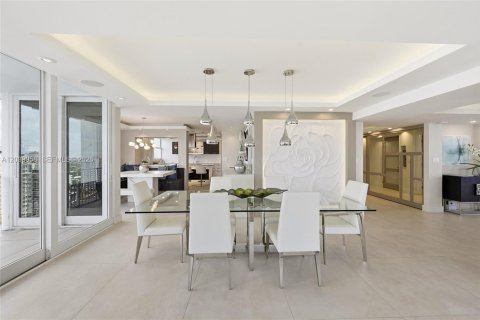 Condominio en venta en Fort Lauderdale, Florida, 3 dormitorios, 427.35 m2 № 2185888 - foto 11