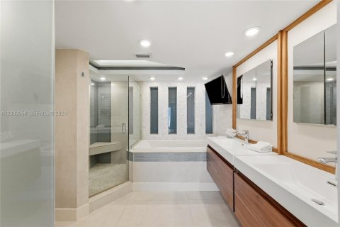 Condominio en venta en Fort Lauderdale, Florida, 3 dormitorios, 427.35 m2 № 2185888 - foto 28