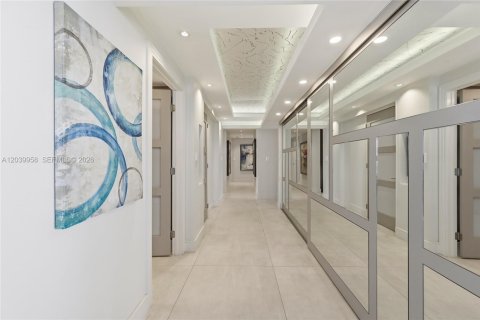 Condominio en venta en Fort Lauderdale, Florida, 3 dormitorios, 427.35 m2 № 2185888 - foto 20