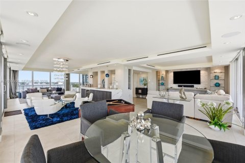 Condominio en venta en Fort Lauderdale, Florida, 3 dormitorios, 427.35 m2 № 2185888 - foto 12