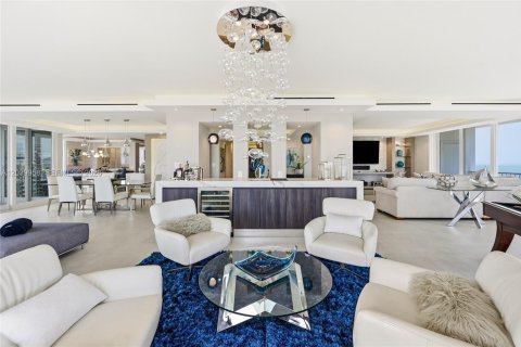 Condominio en venta en Fort Lauderdale, Florida, 3 dormitorios, 427.35 m2 № 2185888 - foto 2