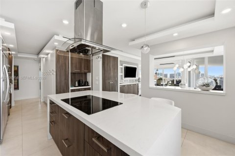Condominio en venta en Fort Lauderdale, Florida, 3 dormitorios, 427.35 m2 № 2185888 - foto 15