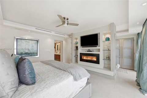 Condominio en venta en Fort Lauderdale, Florida, 3 dormitorios, 427.35 m2 № 2185888 - foto 24