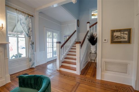 House in Tarpon Springs, Florida 4 bedrooms, 270.53 sq.m. № 2101586 - photo 8