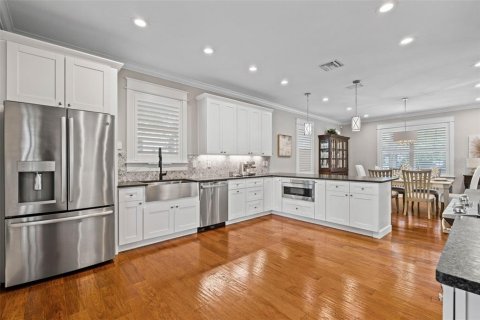 Villa ou maison à vendre à Tampa, Floride: 3 chambres, 221.94 m2 № 1911901 - photo 11