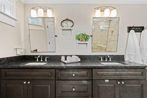 Villa ou maison à vendre à Tampa, Floride: 3 chambres, 221.94 m2 № 1911901 - photo 30