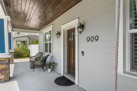 Villa ou maison à vendre à Tampa, Floride: 3 chambres, 221.94 m2 № 1911901 - photo 2