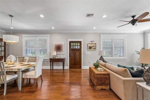 Villa ou maison à vendre à Tampa, Floride: 3 chambres, 221.94 m2 № 1911901 - photo 3