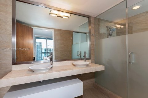 Condominio en alquiler en Miami, Florida, 3 dormitorios, 143.44 m2 № 1920761 - foto 7