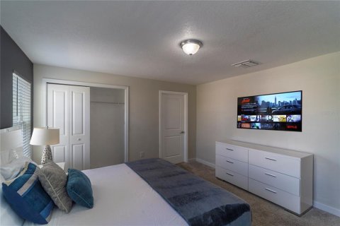 Townhouse in Davenport, Florida 4 bedrooms, 177.81 sq.m. № 2234939 - photo 7