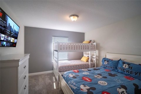 Townhouse in Davenport, Florida 4 bedrooms, 177.81 sq.m. № 2234939 - photo 9