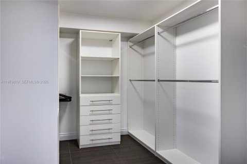 Copropriété à louer à Aventura, Floride: 3 chambres, 148.74 m2 № 2046171 - photo 13